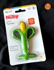 Nuby CORN TEETHER Soft Silicone Surface Gently Stimulates Gums Yellow and Green