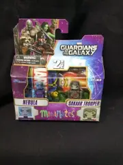 Diamond select toys Marvel mini mates 2 pack Nebula and Sakaar trooper