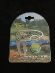 NEW Pitchmaster Golf Switchblade Divot Tool with Ball Marker Druids Glen E9
