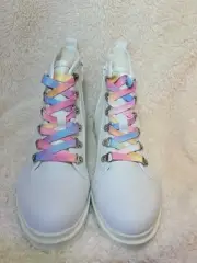 Dolce Vita Kids Boot Sneaker Hightop Zippers white with tie-dye laces size 4