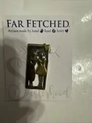 FAR FETCHED BROOCH(17)