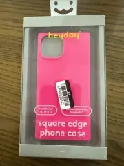 Apple iPhone 15, 14, 13 Square Edge Case with MagSafe - heyday™ Neon Pink