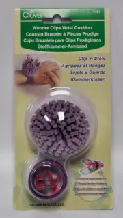 Clover Wonder Clip Wrist Cushion 3184