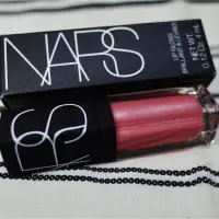 在飛比找蝦皮購物優惠-Nars 星燦唇蜜