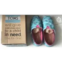 在飛比找蝦皮購物優惠-Toms女童學步鞋26碼