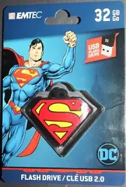 Emtec DC Comics SUPERMAN 32GB FLASH DRIVE Keychain USB 2.0. NEW. ECMMD32GDCC01