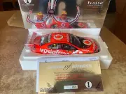 1/18 CLASSIC CARLECTABLES 2012 BATHURST WINNER VE COMMODORE No1 WHINCUP/DUMBRELL