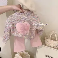 在飛比找蝦皮商城精選優惠-韓國童裝 女童秋冬季套裝新款洋氣女寶寶彩色愛心套頭針織毛衣時