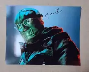 Batman The Riddler Signed 'Paul Dano' 8 x 10" photo. COA