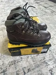 Women’s Cabela’s Rimrock Goretex Hiking Boots Size 7.5