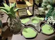 Disney World Parks Polynesian 50th Anniversary Pineapple Chip & Dip Serving Set