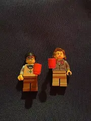 Lego city minifigures businessman and businesswoman (good condition)