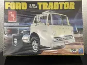 AMT Ford C-900 Tilt-Cab Tractor Truck Model Kit No. 38685 1:25 SEALED