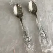 Oneida RAPHAEL Set of 2 Distinction Deluxe Stainless HH Oval Place Soup Spoons