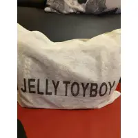 在飛比找蝦皮購物優惠-香港潮牌  JELLY TOYBOY硬殼方包