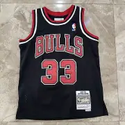 100% Authentic Scottie Pippen Mitchell Ness 97 98 Bulls Jersey Youth S 8 Boys