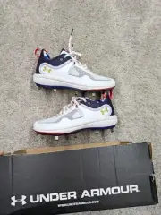 Under Armour Womens 8 Glyde MT USA Softball Red/White/Blue 3026010-100 NEW $100