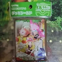 在飛比找蝦皮購物優惠-【毛線球🐑現貨】 寶可夢中心 神奇寶貝 PTCG 莎莉娜 瑟