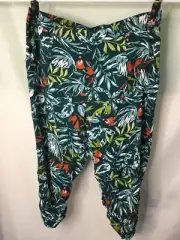 AUTOGRAPH LEAF PATTERN GREEN CROP ROUCHED PANT SIZE 26 COMFORTABLE ALL NEW