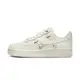 NIKE 女 AIR FORCE 1 07 LX 休閒鞋 小金勾 - FV3654111