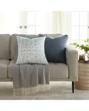 Home Collection Pack of 2 Antique Floral Throw Pillows NoSize Grey