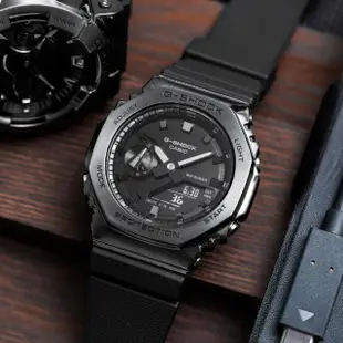 【CASIO 卡西歐】G-SHOCK 酷黑時尚 金屬八角農家橡樹雙顯錶 母親節 禮物(GM-2100BB-1A)