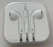 NEW Original Apple iPhone EarPods Wired 3.5mm Headset Earbud Headphones