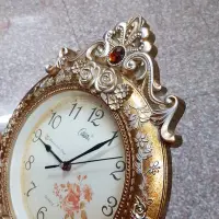 在飛比找Yahoo!奇摩拍賣優惠-漂亮 古典 時鐘 掛鐘 高級時鐘 約 29*42cm 羅馬 