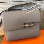 二手精品 HERMES 愛馬仕 VERROU 21 手槍包 斜背包 EPSOM M8 瀝青灰 銀釦 實拍+實拍