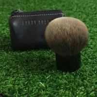 在飛比找蝦皮購物優惠-BOBBI BROWN 攜帶式勻臉刷 附刷具包（2手出清，限