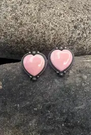 Signed Navajo Sterling Silver Large Pink Conch Shell Heart Stud Earrings