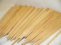 在飛比找Yahoo!奇摩拍賣優惠-安安台灣檜木--4台灣檜木筷子--.b