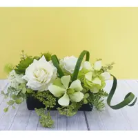 在飛比找momo購物網優惠-【HUGO DECO 榆果傢飾】白玫瑰綠繡球長型桌花(擬真花