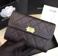 在飛比找Yahoo!奇摩拍賣優惠-CHANEL A84302 Portefeuille à r