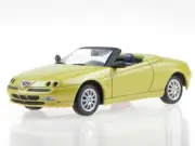 Alfa Romeo Spider yellow diecast modelcar 5915800 in gift box Atlas 1:43