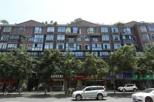 吉祥商務酒店(成都大石西路店)Jixiang Business Hotel