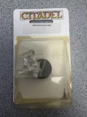GW Adepta Sororitas Sister of Battle with Flamer 1 NEW IN BLISTER METAL