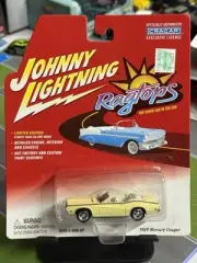 Johnny Lightning 1969 Mercury Cougar Convertible 2003 Ragtops/ China