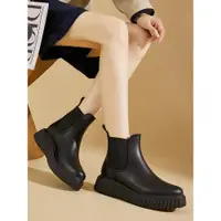 在飛比找ETMall東森購物網優惠-防水防滑好看雨鞋女款靴子