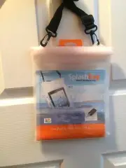 Tech & Go Splash Bag Water Resistant Bag Fits iPad and Most 10 Inch Tablets