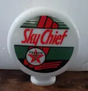 TEXACO SKY CHIEF ONE PIECE GAS PUMP GLOBE MILK GLASS OIL AUTO CAR YARD