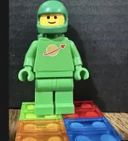 LEGO Classic Spaceman Bright Green W/ D. Green Moto Helmet & B. Green Moto