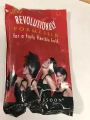 Vidal Sassoon Revolutionary Formesilk Travel Size Hair Spray