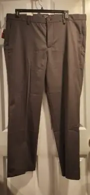 NEW Dockers Men Brown Signature Khaki Classic Fit Flat Front Pants Size 40X32