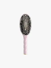 N.03 The Essential Soft Brush
