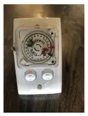 Clipsal by Schneider Electric CLIPSAL TC32V24 | 24hr Analogue Timer 250V 15Amp