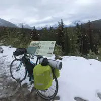 在飛比找蝦皮購物優惠-公路車免貨架孔快拆式環島貨架+LOTUS馬鞍包+防雨套出租