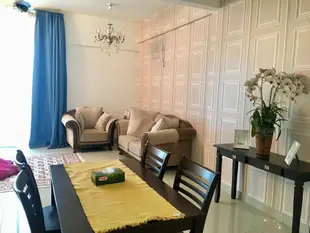 Ria Apartment Home