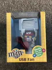 VERY RARE NEW - 2009 RED M&M's USB TABLE PORTABLE COMPUTER FAN PLUG & PLAY