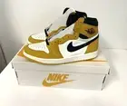 MENS AIR JORDAN 1 RETRO HIGH OG_YELLOW OCHRE/BLACK-SAIL DZ5485-701-SIZE 9 NEW